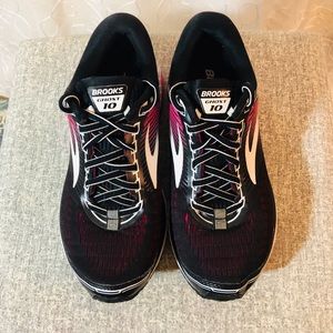 Brooks Ghost 10 Running Shoes size Women 8D